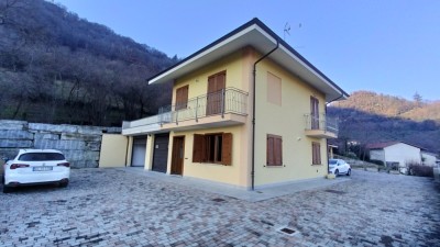 Villa libera su 3 lati